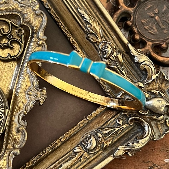 KATE SPADE • Take a Bow Bangle Fuji Blue Stacking Layering Gold Bracelet - Picture 3 of 3